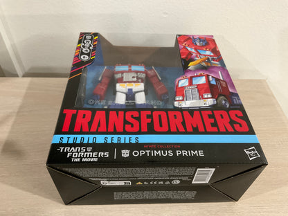 Transformers Studio Series MTMTE Collection The Transformers: The Movie Leader Class Optimus Prime Action Figure