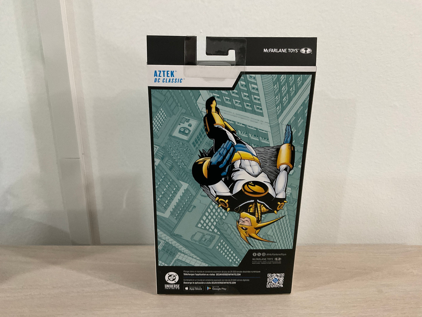McFarlane DC Multiverse Aztek (DC Classic) Red Platinum Edition 7-Inch Action Figure