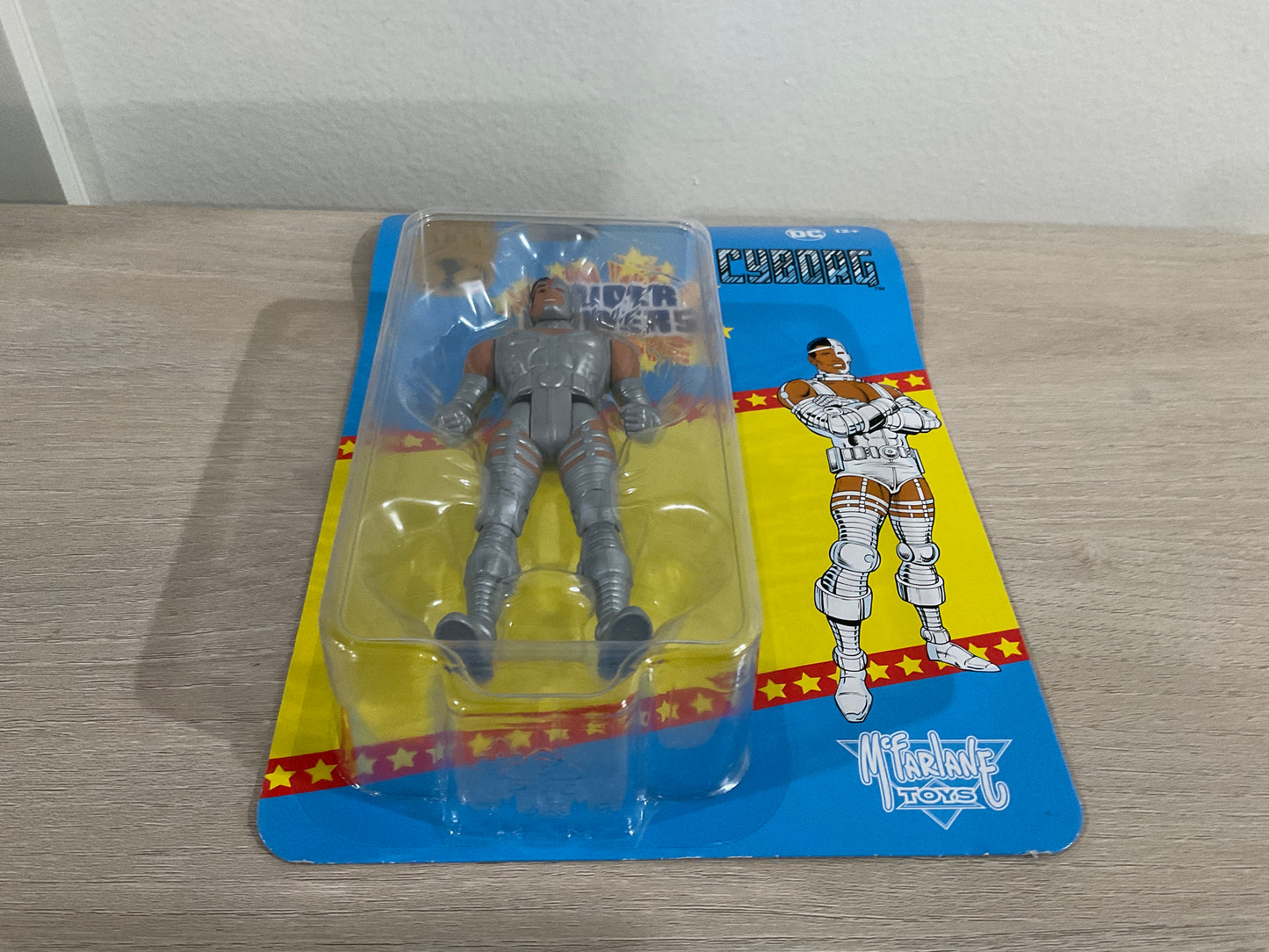 Cyborg 4.5″ Gold Label Figure – DC Super Powers Exclusive Substandard