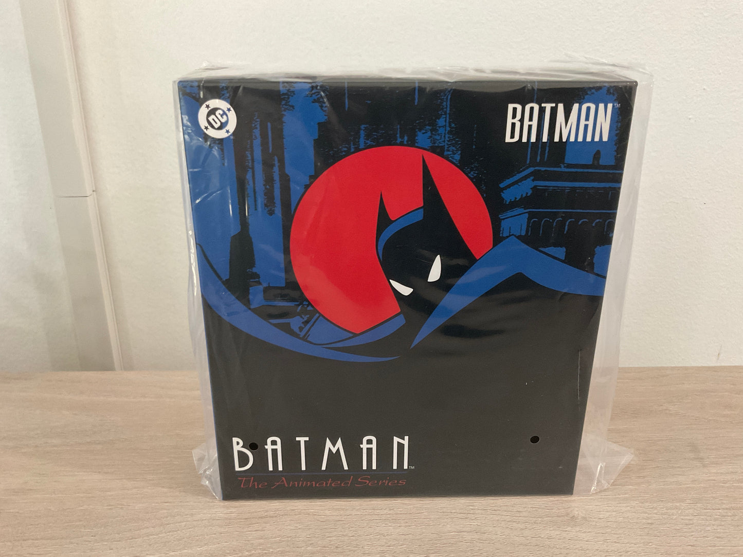 Mezco One:12 Collective Batman Animated Series 6-In Action Figure